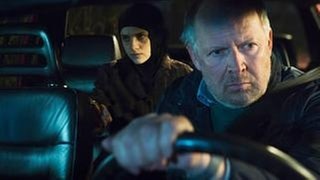 Kommissar Borowski (Axel Milberg) bringt Julia (Mala Emde) nach Hause. (Foto: NDR/Christine Schroeder) Kommissar Borowski (Axel Milberg) bringt Julia (Mala Emde) nach Hause.
