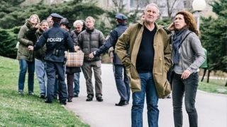 Moritz Eisner (Harald Krassnitzer) und seine Kollegin Bibi Fellner (Adele Neuhauser). (Foto: © ARD Degeto/ORF/Superfilm/Klaus Pichler) Moritz Eisner (Harald Krassnitzer) und seine Kollegin Bibi Fellner (Adele Neuhauser).