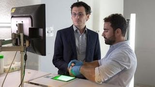 Szenenbilder aus „Der Mann, der lügt“ (Foto: SWR / Alexander Kluge) Szenenbilder aus „Der Mann, der lügt“