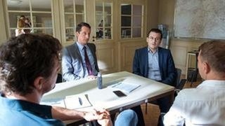 Szenenbilder aus „Der Mann, der lügt“ (Foto: SWR / Alexander Kluge) Szenenbilder aus „Der Mann, der lügt“