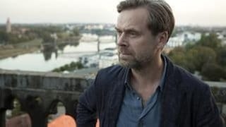 polizeiruf starke schultern (Foto: MDR/filmpool fiction/Conny Klein) polizeiruf starke schultern