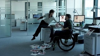 Tatort Berlin (14.11.2021): Meret Becker (Nina Rubin) und Mark Waschke (Robert Karow) als Ermittler-Duo, jetzt unterstützt von Tan Çağlar als Assistent Skander Demirel