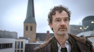 Tatort-Kritik Dortmund „Cash“: Kommissar Faber draußen in Dortmund (Foto: ard-foto s2-intern/extern, WDR / Bavaria Fiction GmbH / Thomas Kost) Tatort-Kritik Dortmund „Cash“: Kommissar Faber draußen in Dortmund