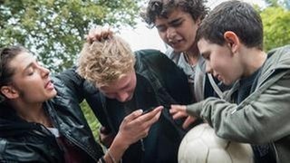 Szenenbilder aus „Borowski und die Kinder von Gaarden“ (Foto: NDR/Christine Schroeder) Szenenbilder aus „Borowski und die Kinder von Gaarden“