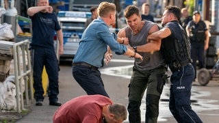 Szenenfoto aus dem Polizeiruf 110 „Spiel gegen den Ball“. (Foto: ard-foto s2-intern/extern, rbb/Oliver Feis) Szenenfoto aus dem Polizeiruf 110 „Spiel gegen den Ball“.