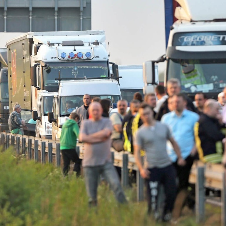Schaulästige ist auf Platz 4 der Wörter des Jahres 2019 (Foto: dpa/picture-alliance)