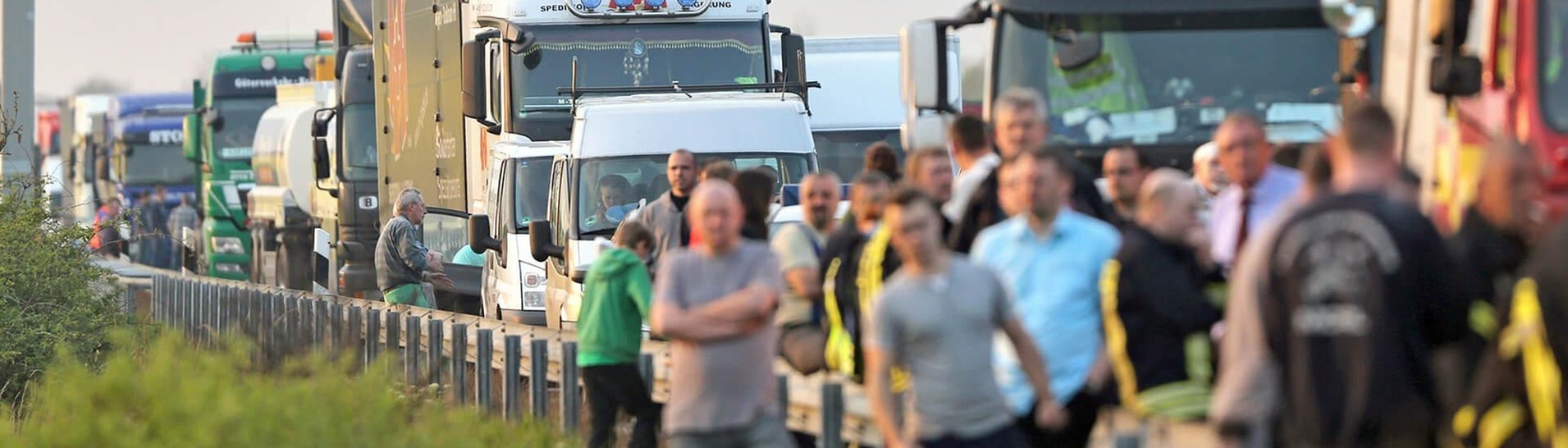 Schaulästige ist auf Platz 4 der Wörter des Jahres 2019 (Foto: dpa/picture-alliance)