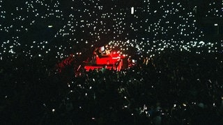Wincent Weiss Konzert Stuttgart 2025 mit Lichtermeer (Foto: SWR3, Laura Mero) Wincent Weiss Konzert Stuttgart 2025 mit Lichtermeer