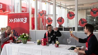 SWR3 Grillen mit Johann Lafer und Johannes Strate am 11. April 2021 (Foto: SWR3, Björn Pados) SWR3 Grillen mit Johann Lafer und Johannes Strate am 11. April 2021