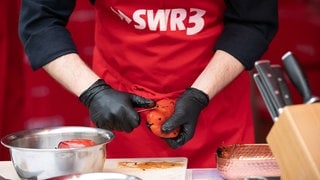 SWR3 Grillen mit Johann Lafer und Johannes Strate am 11. April 2021 (Foto: SWR3, Björn Pados) SWR3 Grillen mit Johann Lafer und Johannes Strate am 11. April 2021