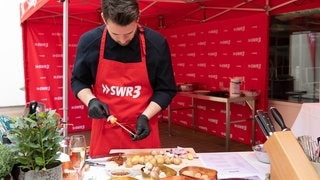 SWR3 Grillen mit Johann Lafer und Johannes Strate am 11. April 2021 (Foto: SWR3, Björn Pados) SWR3 Grillen mit Johann Lafer und Johannes Strate am 11. April 2021