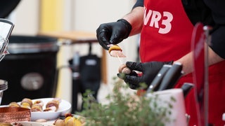 SWR3 Grillen mit Johann Lafer und Johannes Strate am 11. April 2021 (Foto: SWR3, Björn Pados) SWR3 Grillen mit Johann Lafer und Johannes Strate am 11. April 2021