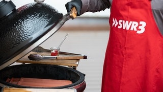 SWR3 Grillen mit Johann Lafer und Johannes Strate am 11. April 2021 (Foto: SWR3, Björn Pados) SWR3 Grillen mit Johann Lafer und Johannes Strate am 11. April 2021