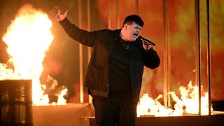 Der Sänger Isaak bei den Proben zum Eurovision Song Contest 2024 (Foto: picture-alliance / Reportdienste, dpa/Lehtikuva | Antti Aimo-Koivisto) Der Sänger Isaak bei den Proben zum Eurovision Song Contest 2024