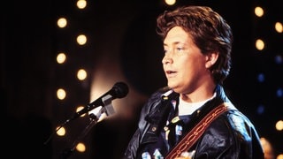 Chris Rea bei einem Konzert 1985. (Foto: picture-alliance / Reportdienste, Picture Alliance) Chris Rea bei einem Konzert 1985.