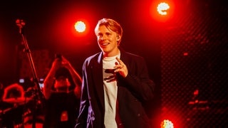Das Konzert von Ennio beim SWR3 New Pop Festival 2024 im Theater Baden-Baden (Foto: SWR3, Niko Neithardt) Das Konzert von Ennio beim SWR3 New Pop Festival 2024 im Theater Baden-Baden