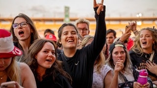 Erste Reihe vor der Bühne (Foto: SWR3, SWR3 / Ronny Krautz) Erste Reihe vor der Bühne