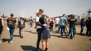 Paar küsst sich (Foto: SWR3, SWR3 / Niko Neithardt) Paar küsst sich